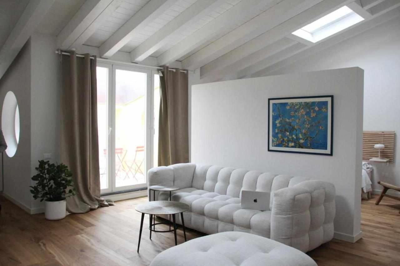Waterfront Balcony I Grani 4 Resort Style Suite Ливорно Екстериор снимка