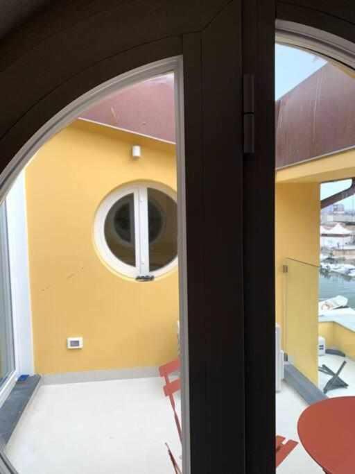 Waterfront Balcony I Grani 4 Resort Style Suite Ливорно Екстериор снимка